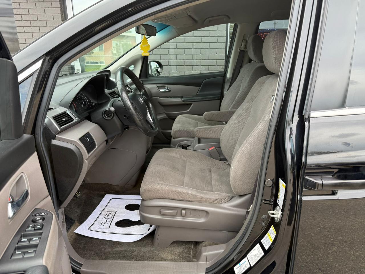 2014 Honda Odyssey SE | Easy Financing Solutions | Warranty Available - Photo #18