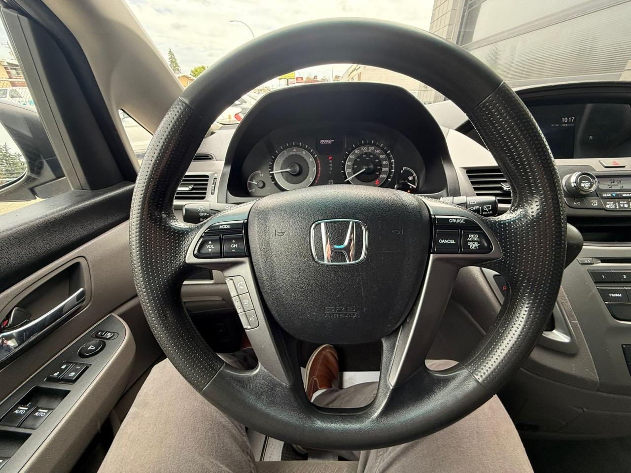 2014 Honda Odyssey SE | Easy Financing Solutions | Warranty Available - Photo #19
