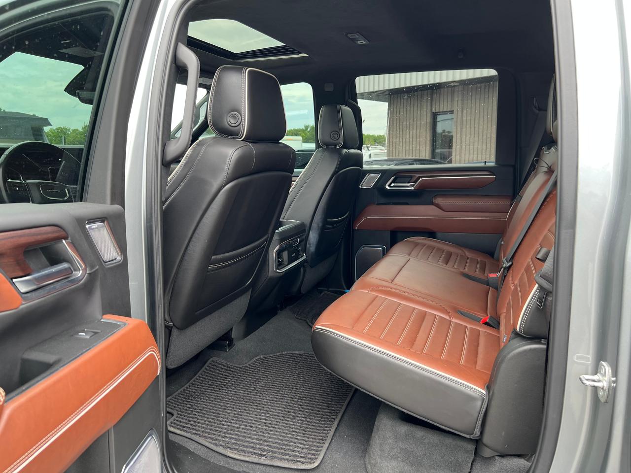 2024 GMC Sierra 2500 Denali Ultimate - Photo #17