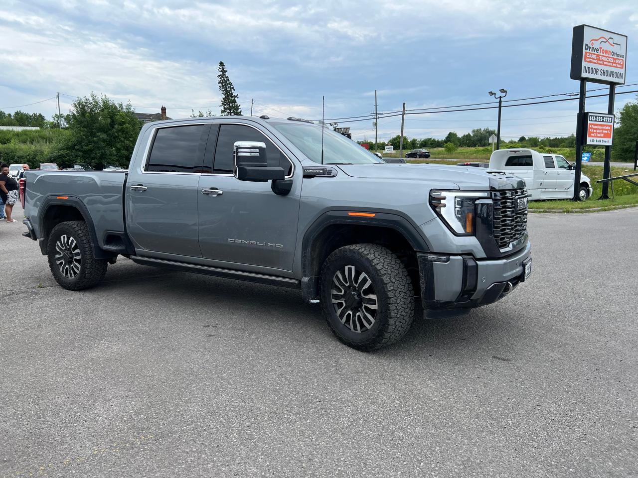 2024 GMC Sierra 2500 Denali Ultimate - Photo #5