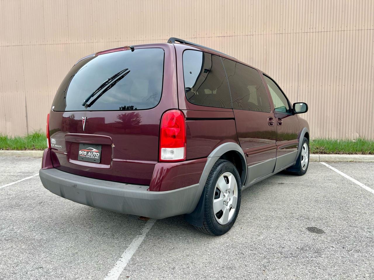 2009 Pontiac Montana w/1SB - Photo #4