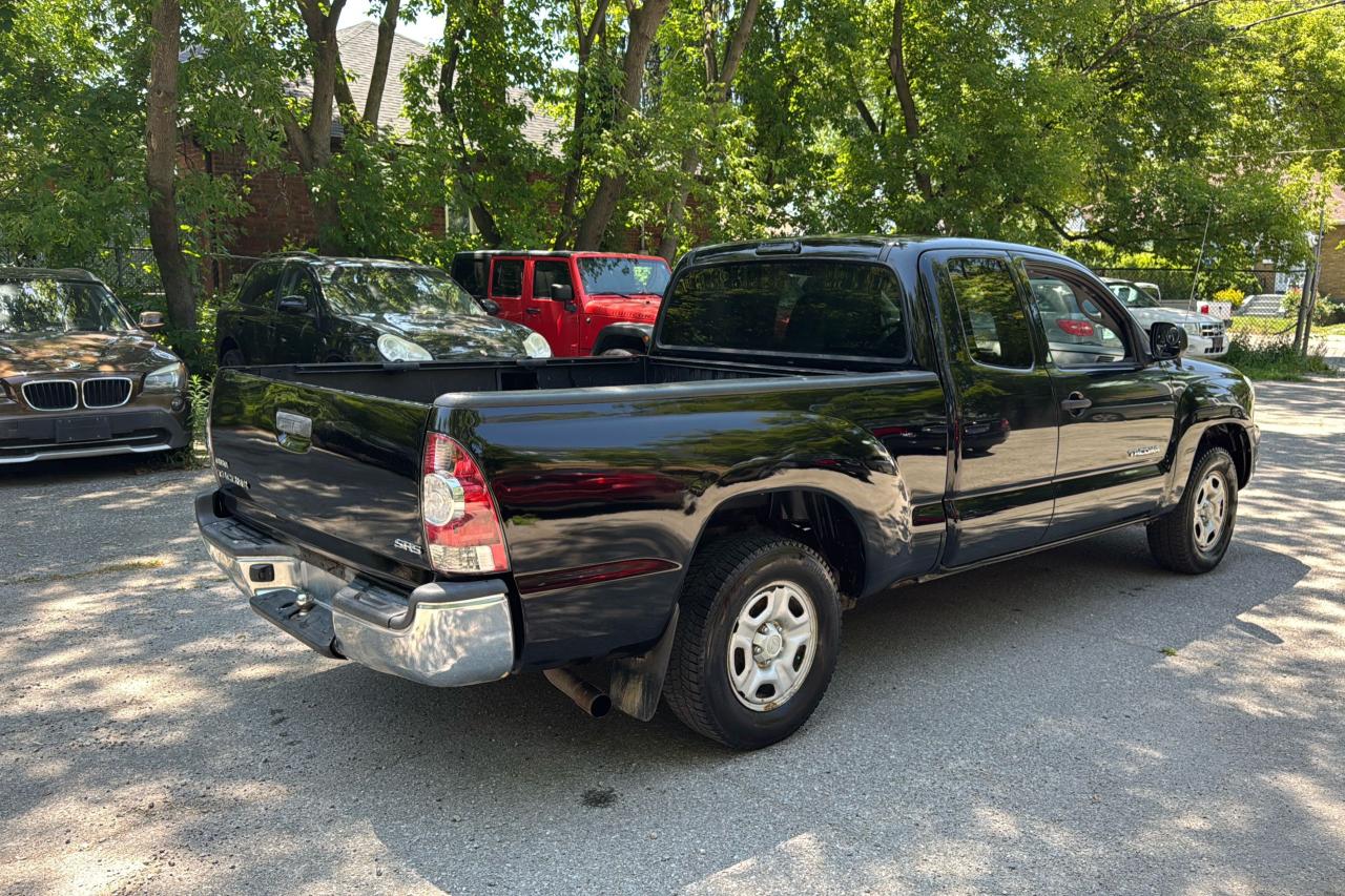 2011 Toyota Tacoma  - Photo #3