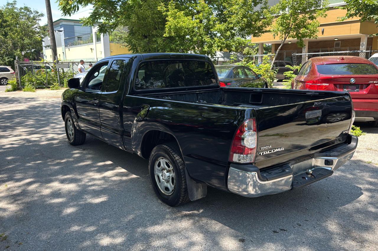 2011 Toyota Tacoma  - Photo #2