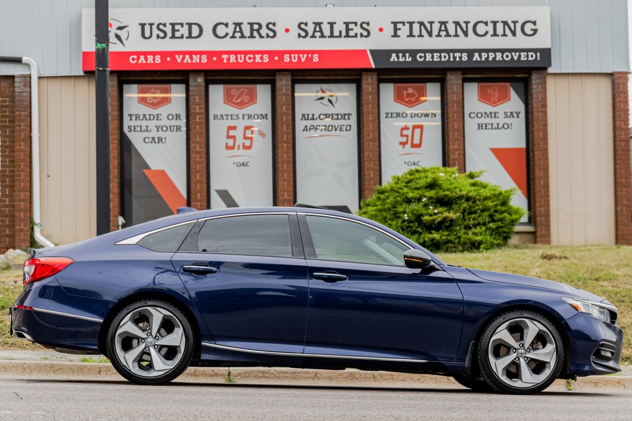 2018 Honda Accord Touring 2.0 | Leather | Roof | Nav | Cam | BSM ++