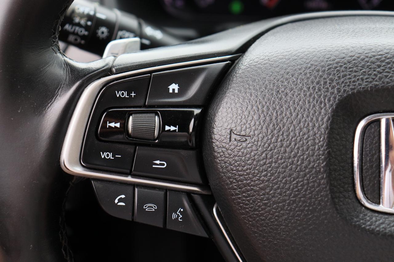 2018 Honda Accord Touring 2.0 | Leather | Roof | Nav | Cam | BSM ++ Photo22