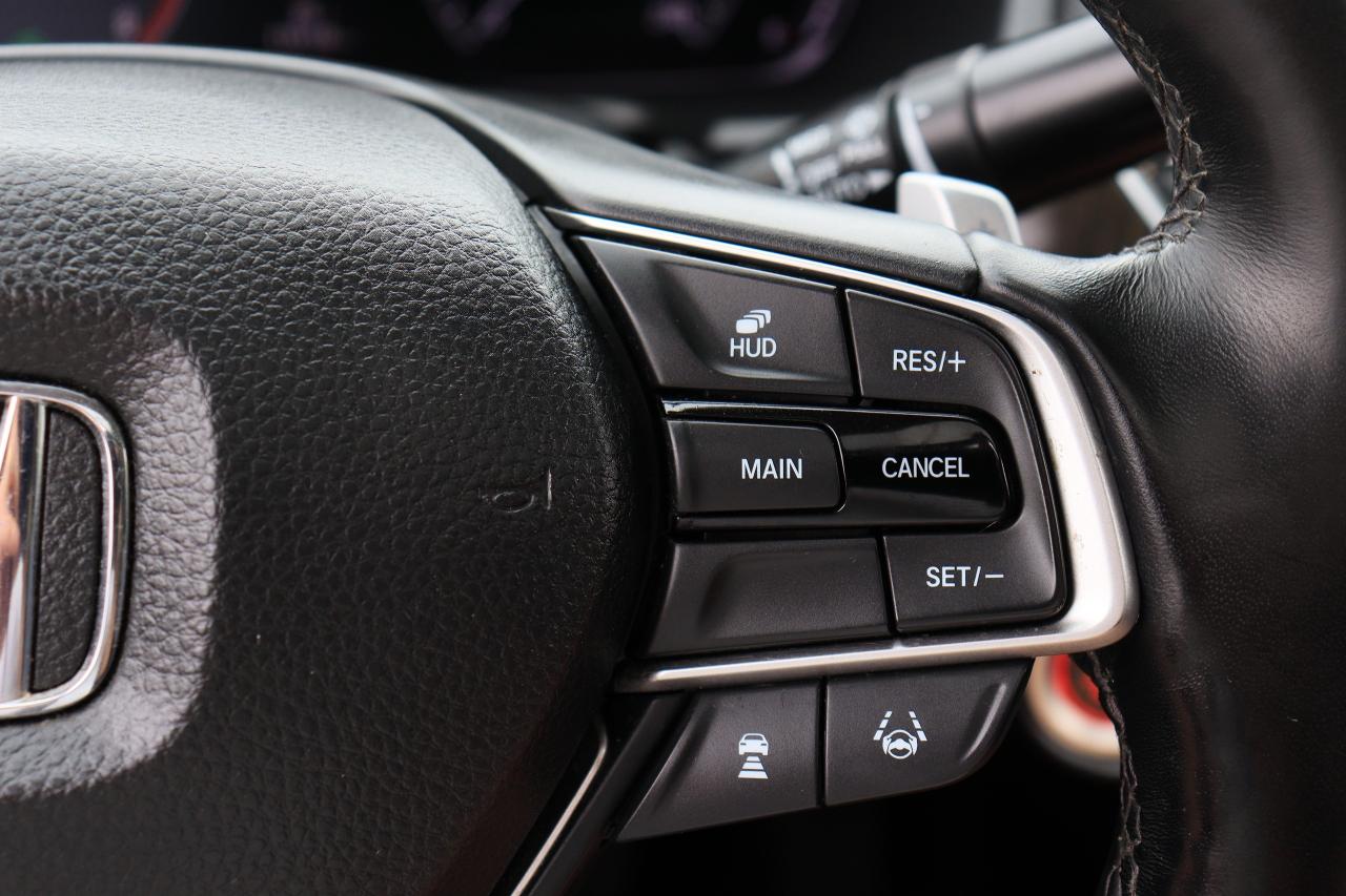2018 Honda Accord Touring 2.0 | Leather | Roof | Nav | Cam | BSM ++ Photo68