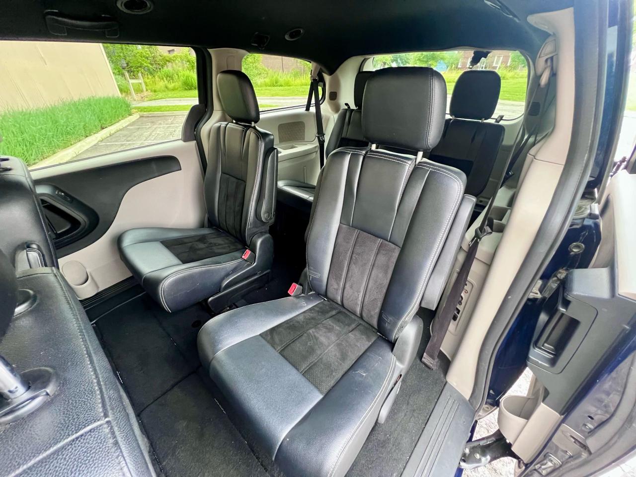 2015 Dodge Grand Caravan SXT Premium Plus - Photo #10