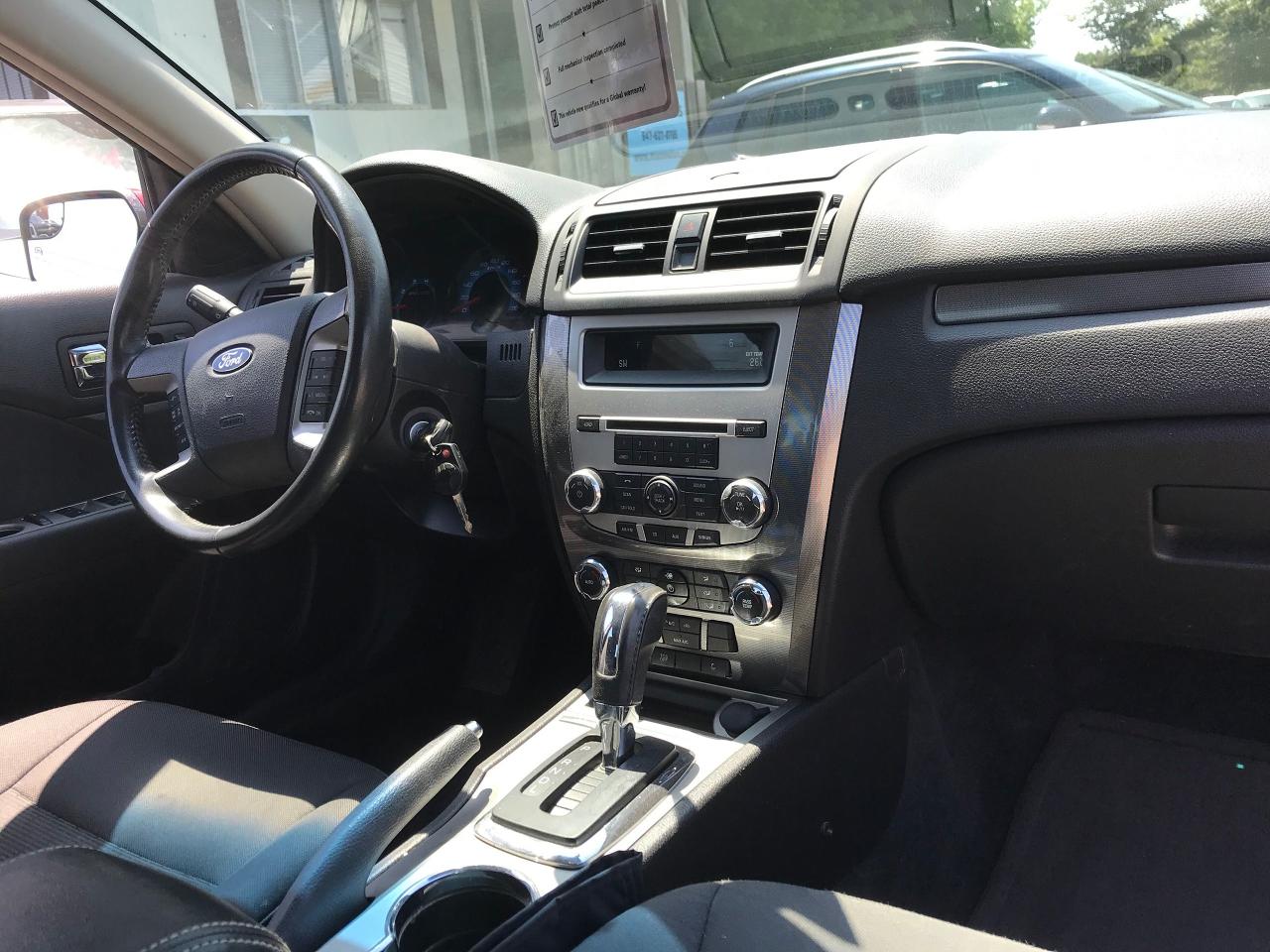 2011 Ford Fusion SEL - Photo #11