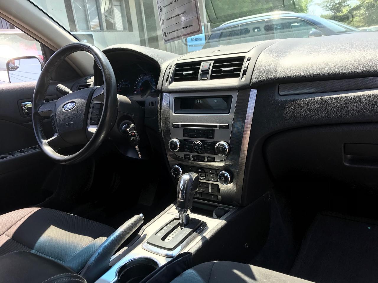2011 Ford Fusion SEL - Photo #20