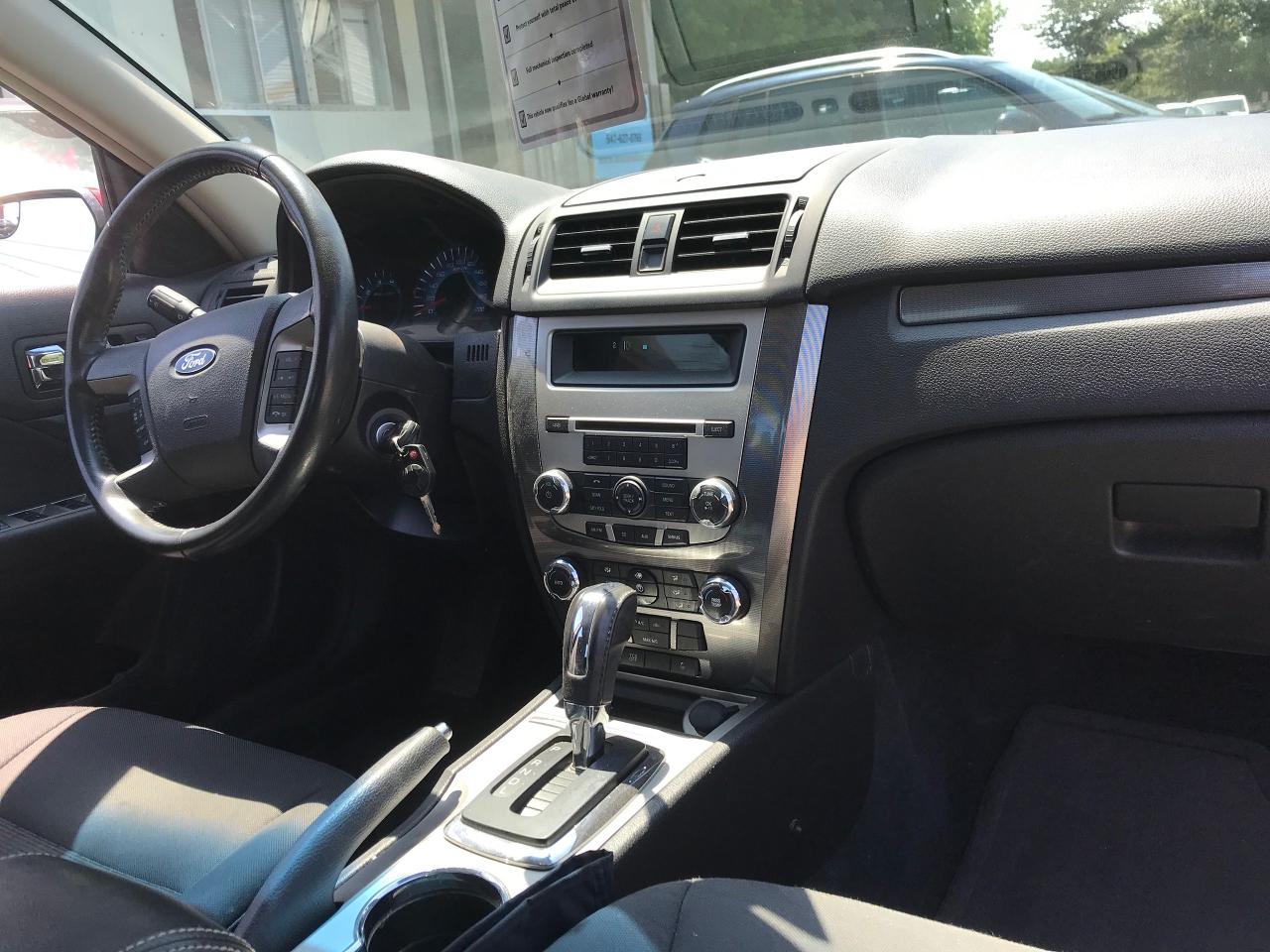 2011 Ford Fusion SEL - Photo #21