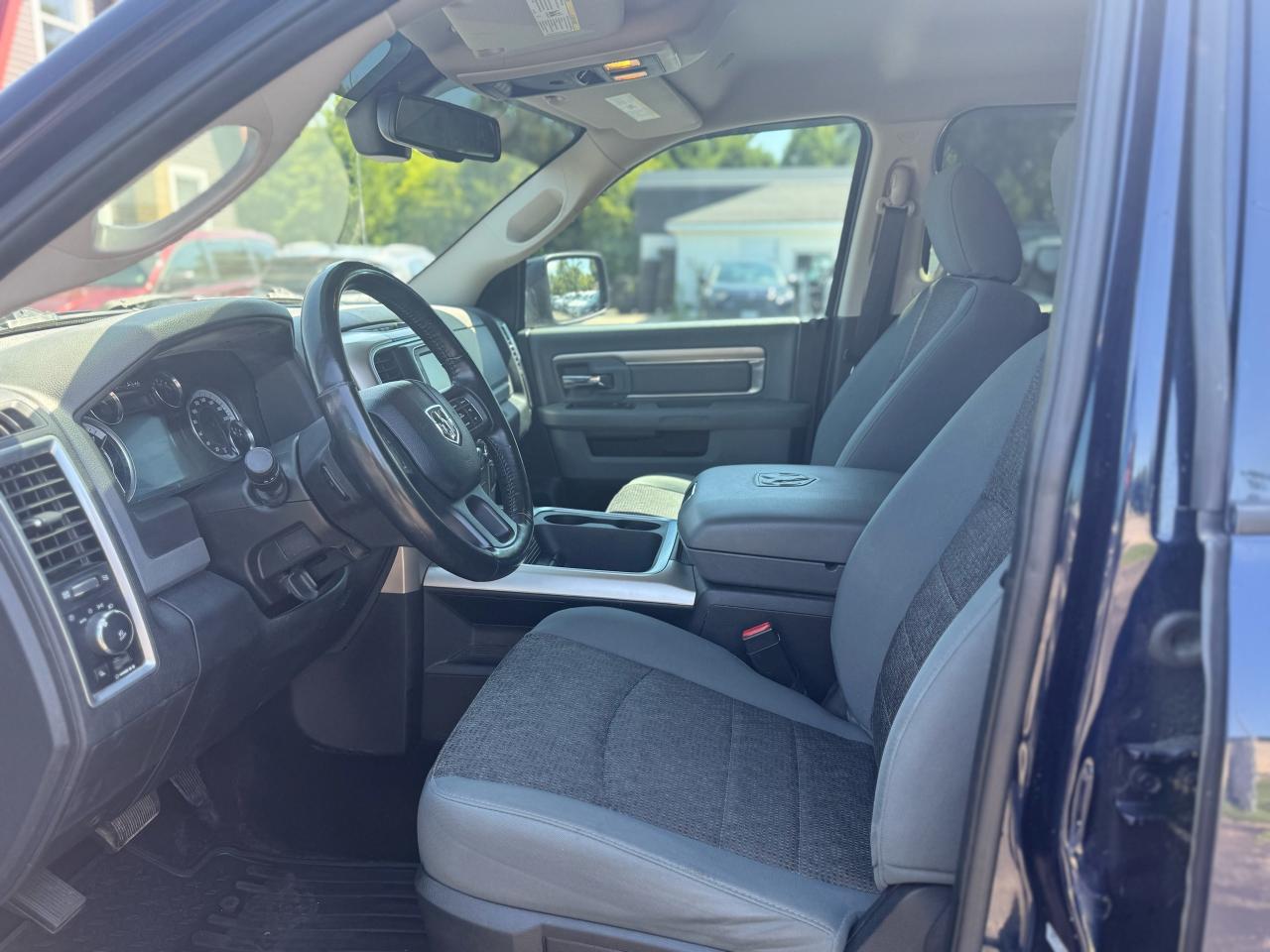 2017 RAM 1500 OUTDOORSMAN Photo10