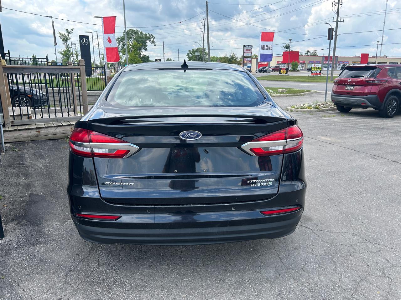 2019 Ford Fusion Hybrid Titanium - Photo #2