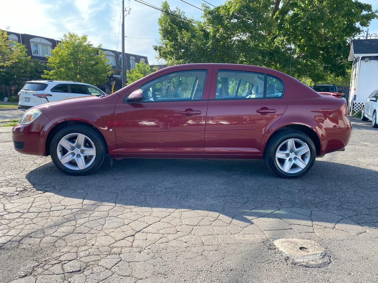 2007 Pontiac G5 4 Door/Automatic/Gas Saver/Good KM - Photo #2