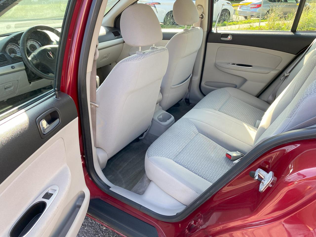 2007 Pontiac G5 4 Door/Automatic/Gas Saver/Good KM - Photo #12