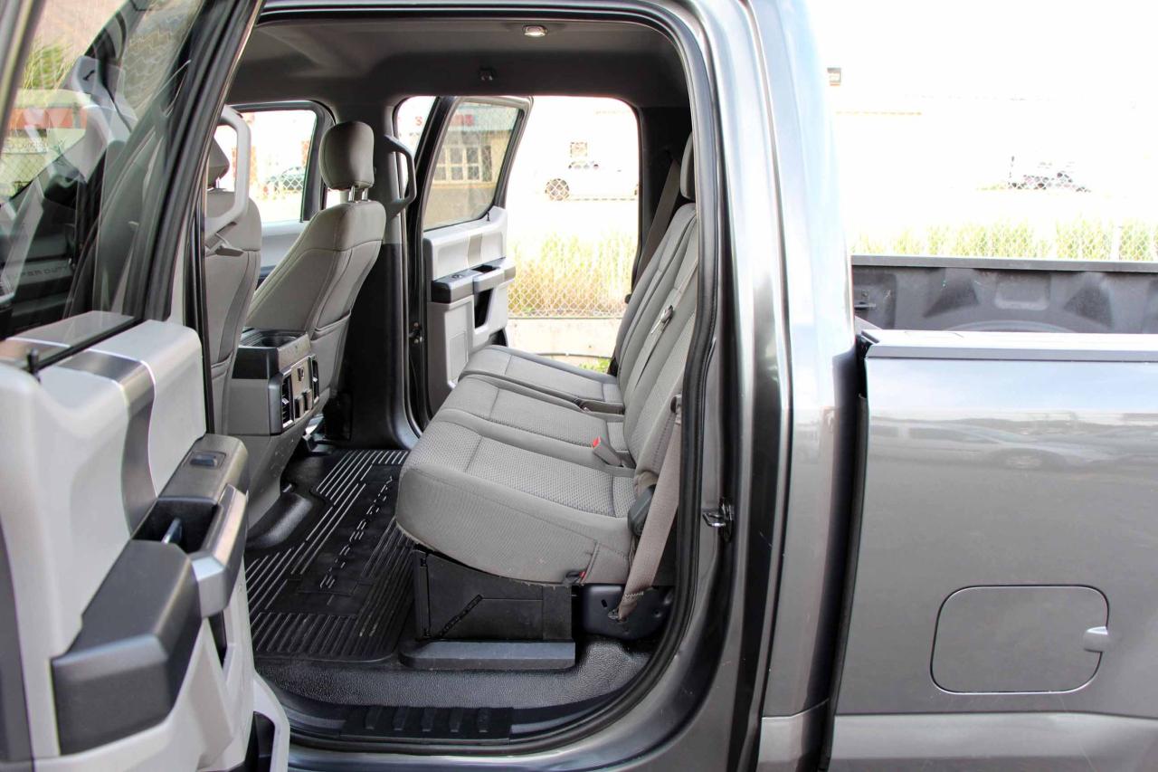 2019 Ford SUPER DUTY F-250 SRW XLT 4WD Crew Cab 8' Box - Photo #12