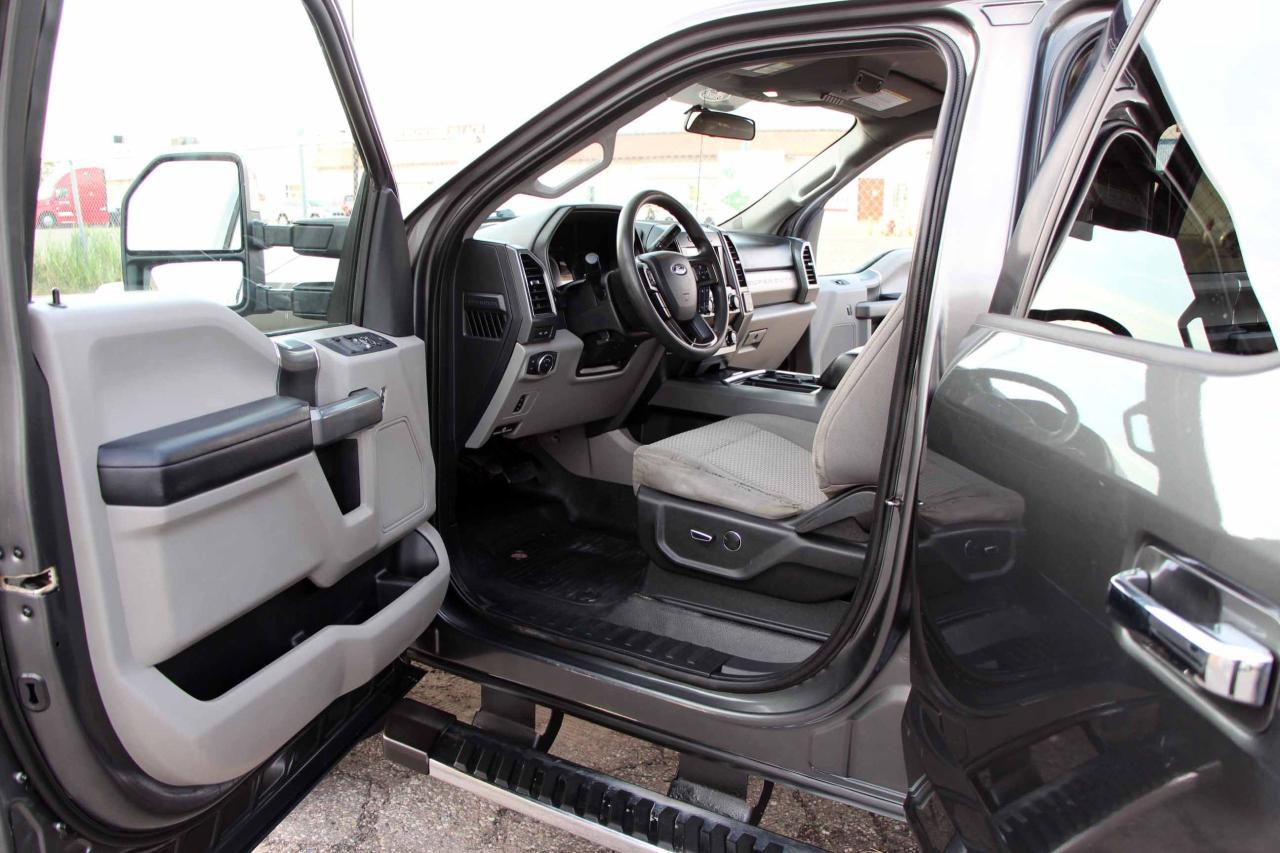 2019 Ford SUPER DUTY F-250 SRW XLT 4WD Crew Cab 8' Box - Photo #17