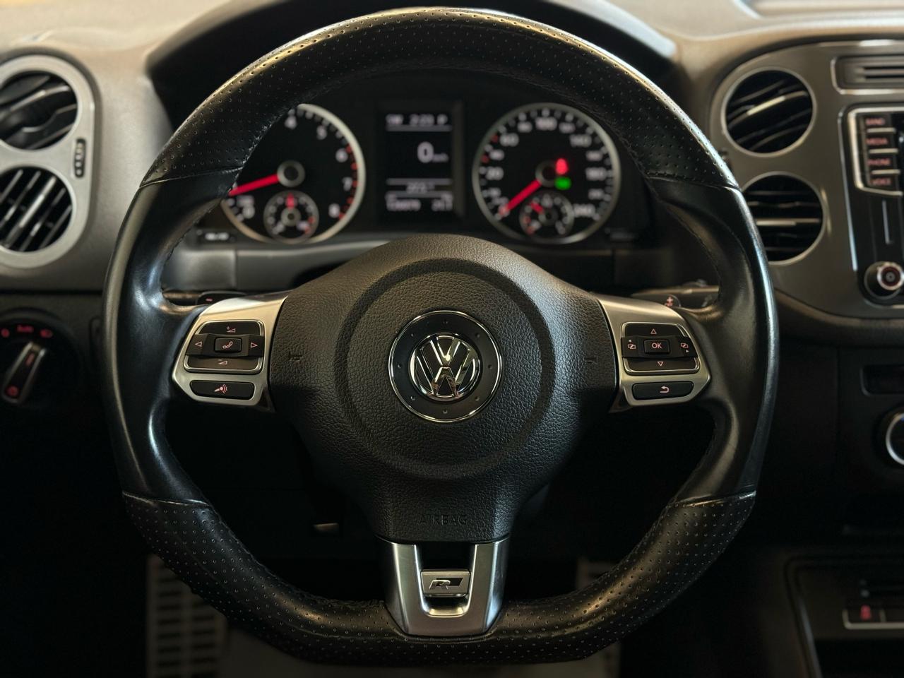 2016 Volkswagen Tiguan R-LINE|NAV|BACKUP|CARPLAY|PANO|FENDER SOUND| - Photo #12