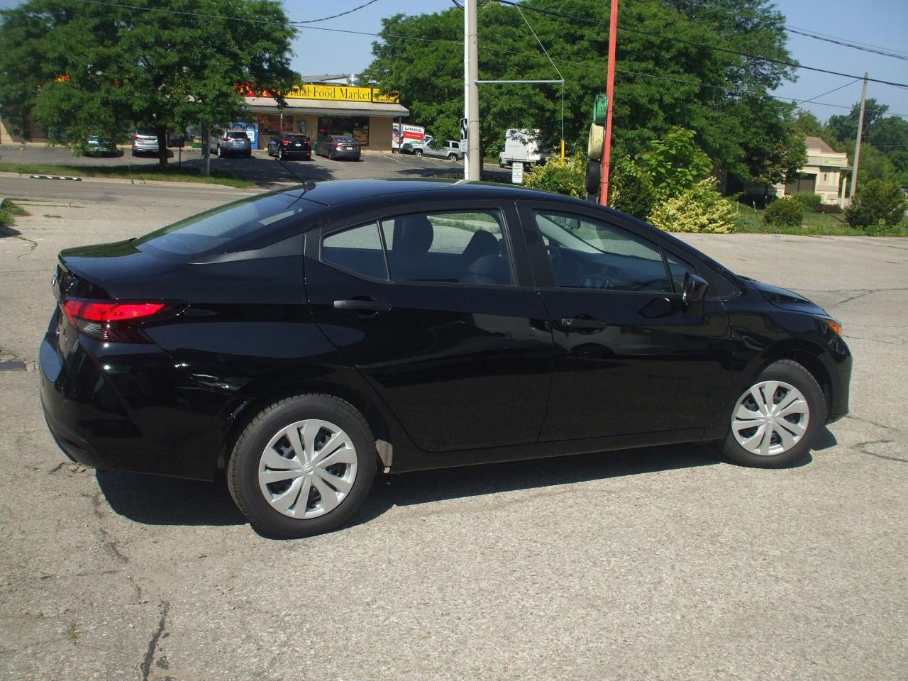2024 Nissan Versa Auto,A/C,Certified,Power,Group,Super Low Km's,Fogs