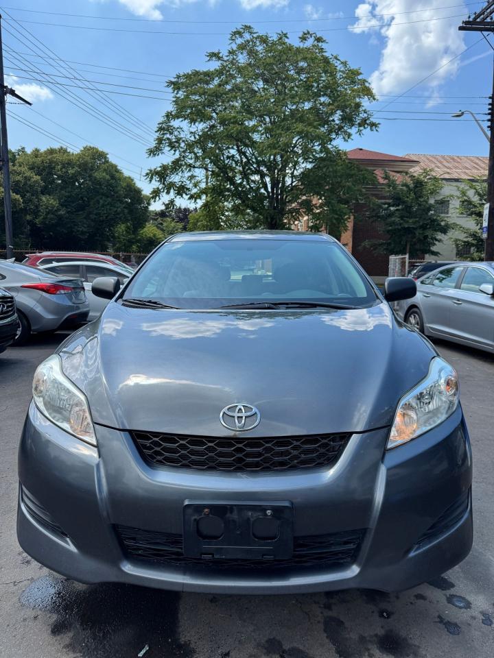2011 Toyota Matrix Wgn Manual FWD | CERTIFIED | NO ACCIDENTS - Photo #2