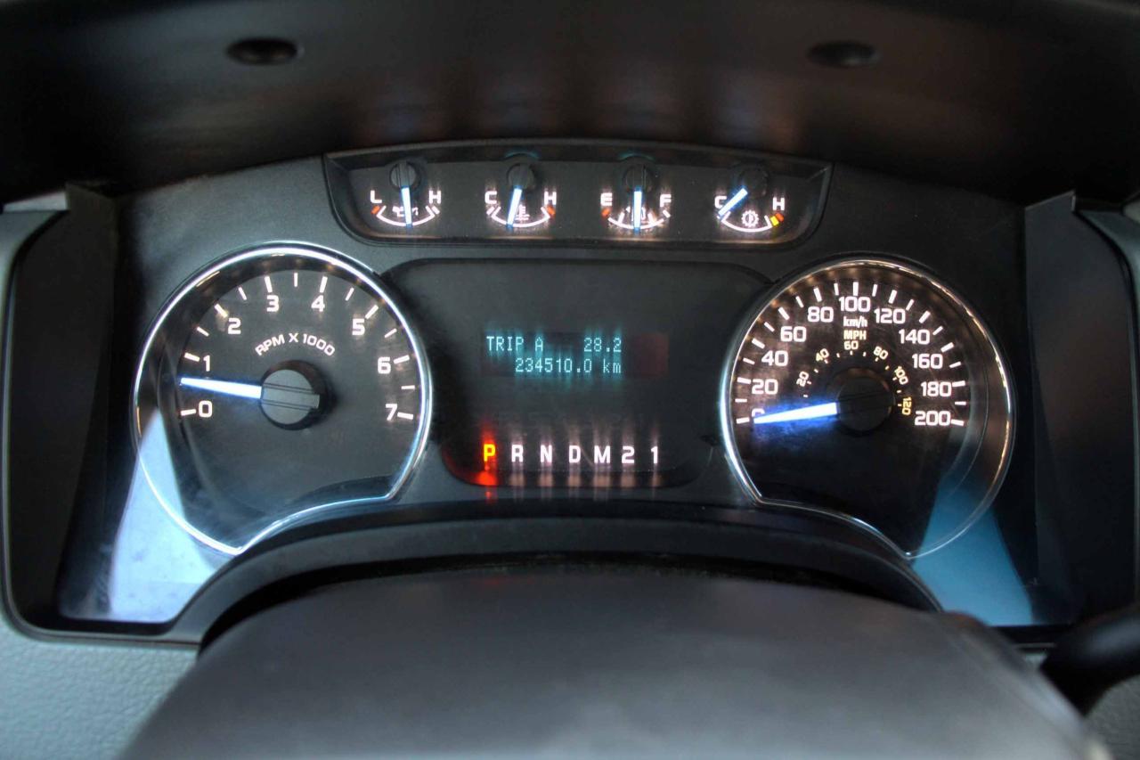 2012 Ford F-150 XLT 8FT 4X4 - Photo #16