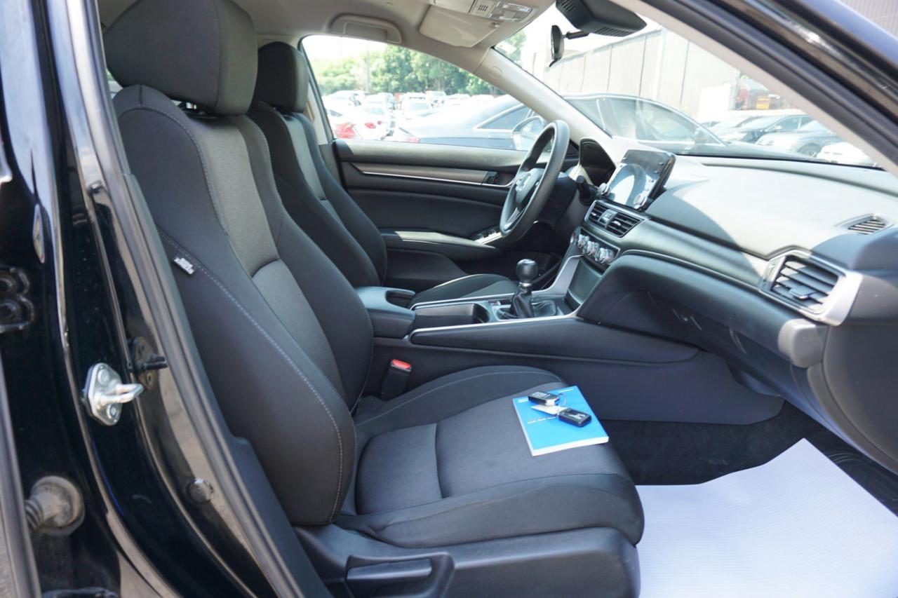 2018 Honda Accord 6Speed CERTIFIED *FREE ACCIDENT*HONDA MAINTAIN* CAMERA HEATED CRUISE ALLOYS - Photo #19