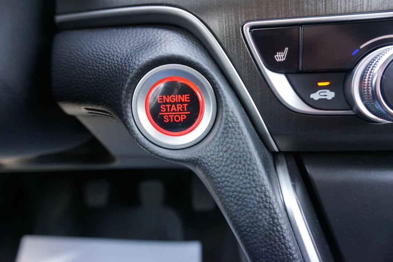 2018 Honda Accord 6Speed CERTIFIED *FREE ACCIDENT*HONDA MAINTAIN* CAMERA HEATED CRUISE ALLOYS - Photo #30