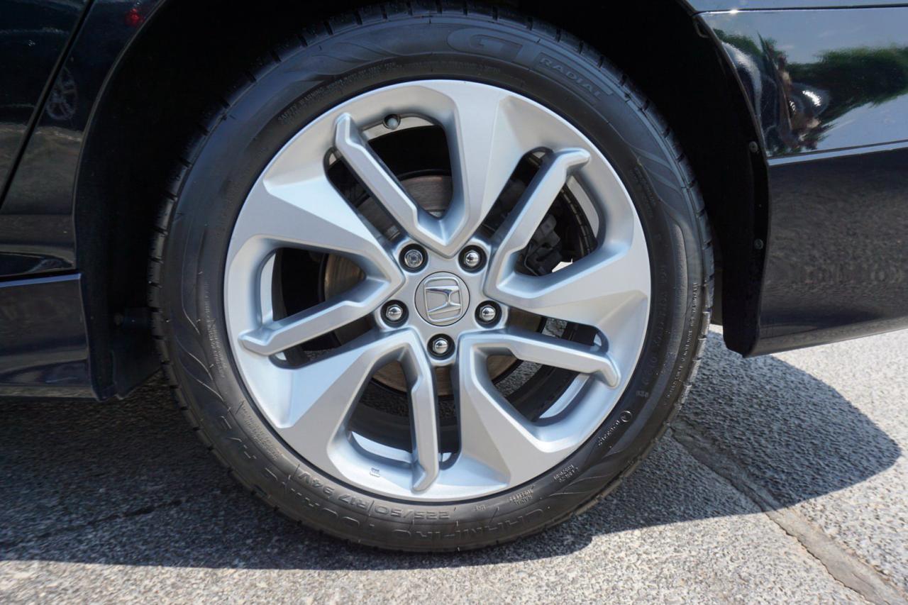 2018 Honda Accord 6Speed CERTIFIED *FREE ACCIDENT*HONDA MAINTAIN* CAMERA HEATED CRUISE ALLOYS - Photo #39