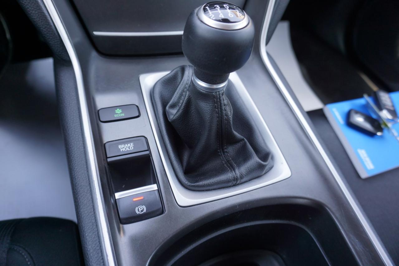 2018 Honda Accord 6Speed CERTIFIED *FREE ACCIDENT*HONDA MAINTAIN* CAMERA HEATED CRUISE ALLOYS - Photo #32