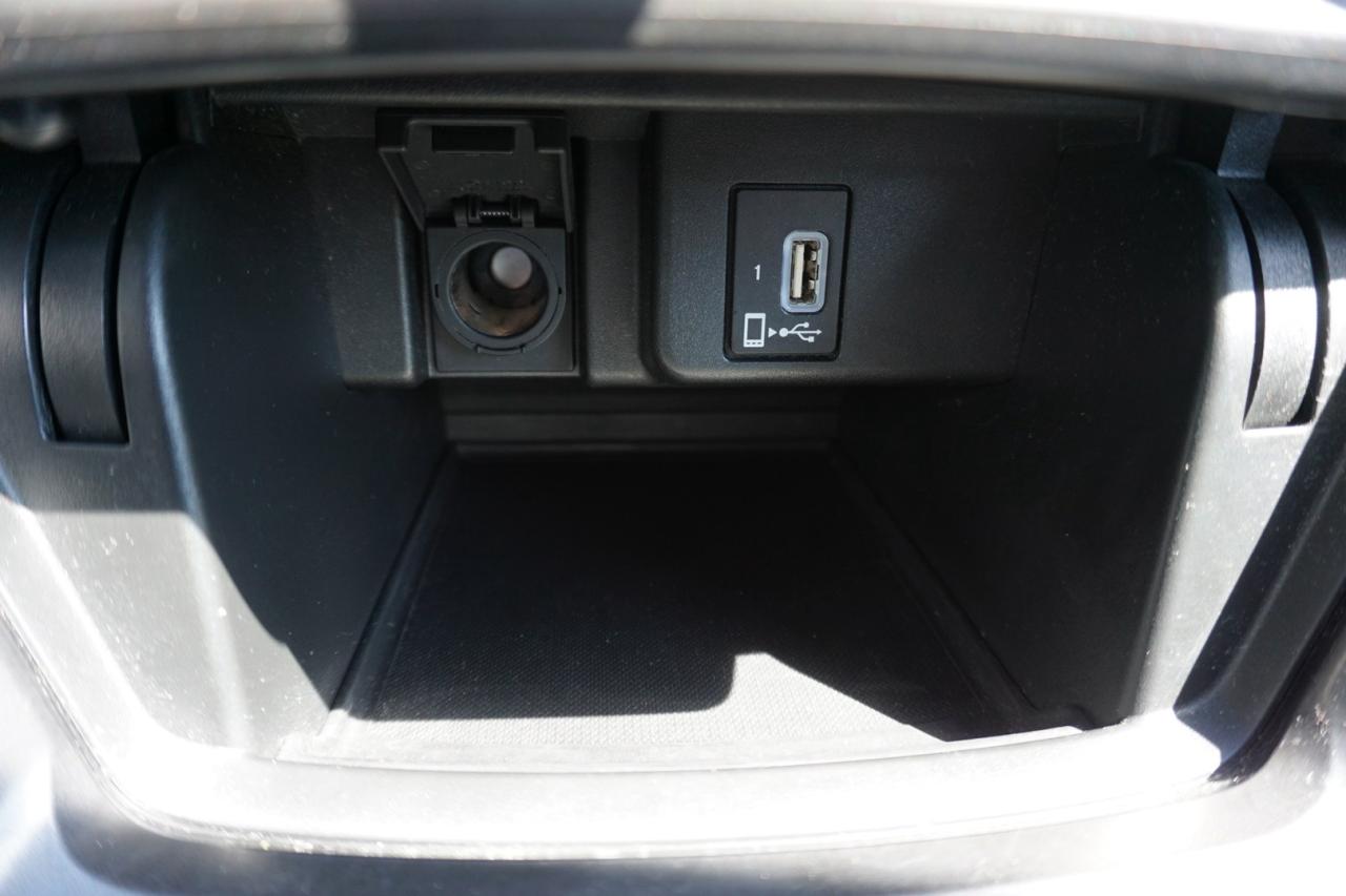 2018 Honda Accord 6Speed CERTIFIED *FREE ACCIDENT*HONDA MAINTAIN* CAMERA HEATED CRUISE ALLOYS - Photo #35