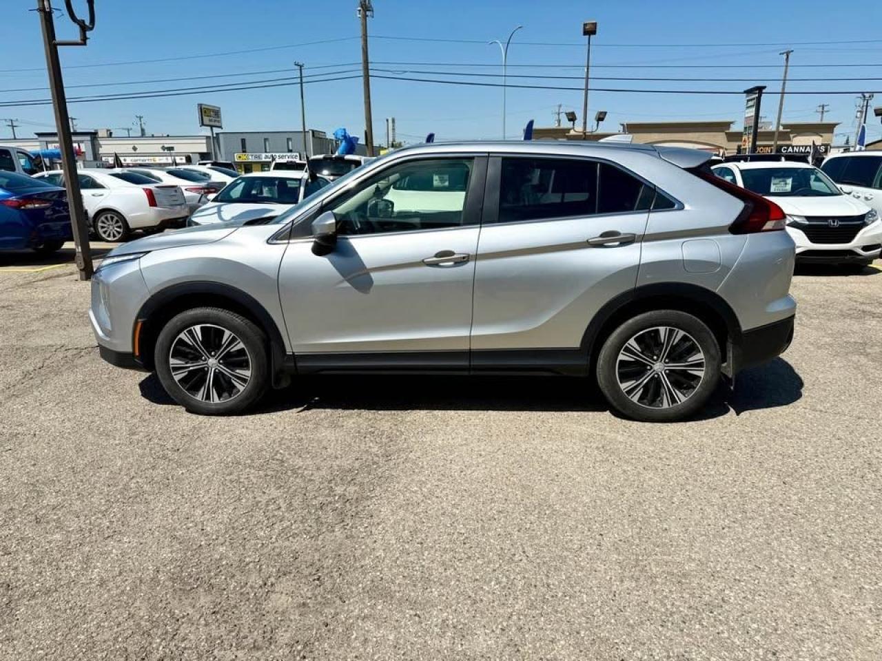 2022 Mitsubishi Eclipse Cross ES - Photo #4