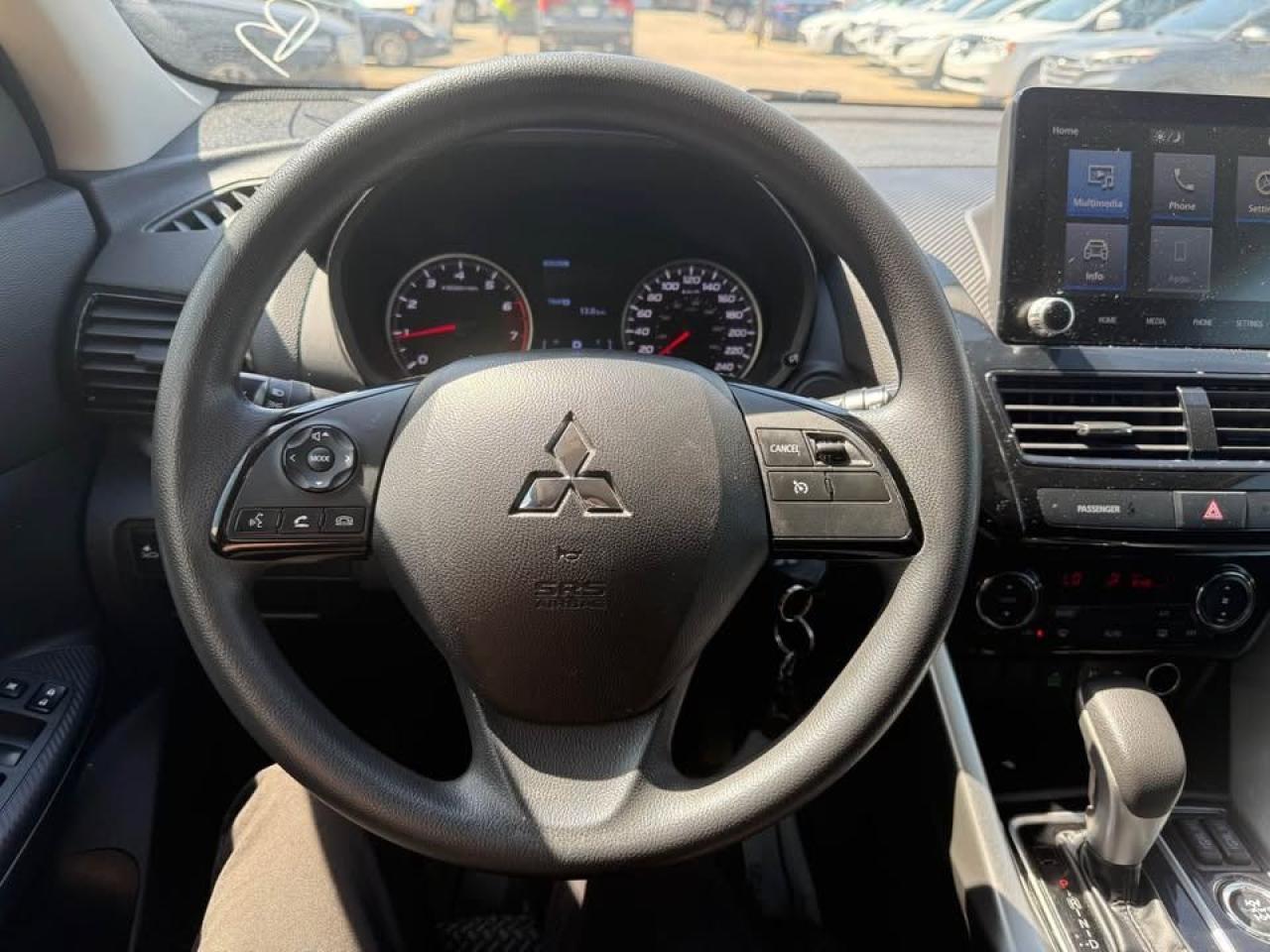 2022 Mitsubishi Eclipse Cross ES - Photo #9