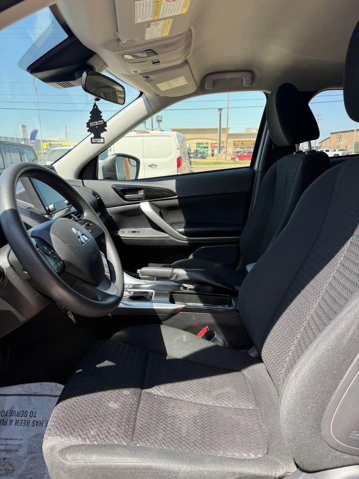 2022 Mitsubishi Eclipse Cross ES - Photo #12
