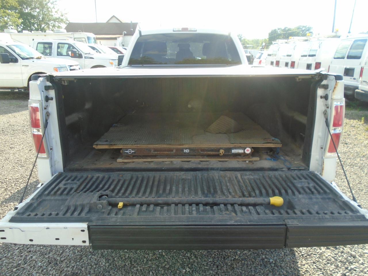 2012 Ford F-150 4WD SuperCab 163  XLT w-Midbox Prep - Photo #8
