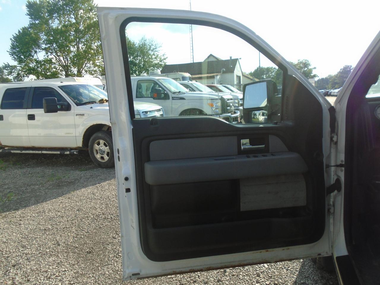 2012 Ford F-150 4WD SuperCab 163  XLT w-Midbox Prep - Photo #9