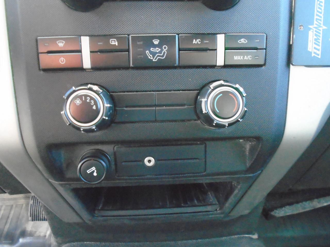 2012 Ford F-150 4WD SuperCab 163  XLT w-Midbox Prep - Photo #22
