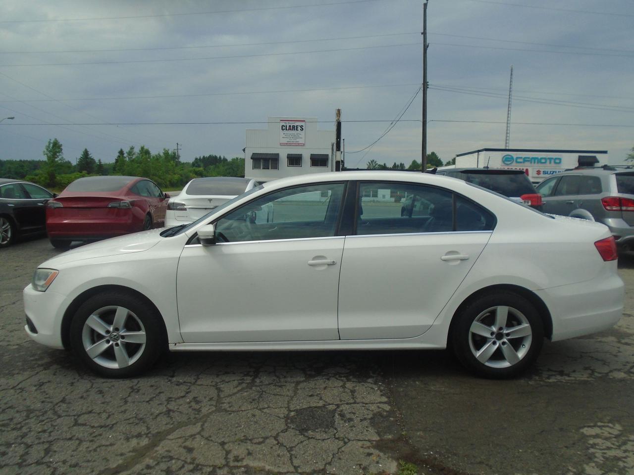 2012 Volkswagen Jetta Sedan 4dr 2.0T TDI DSG Comfortline - Photo #3