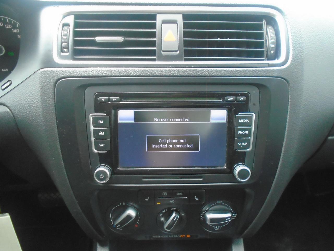 2012 Volkswagen Jetta Sedan 4dr 2.0T TDI DSG Comfortline - Photo #12