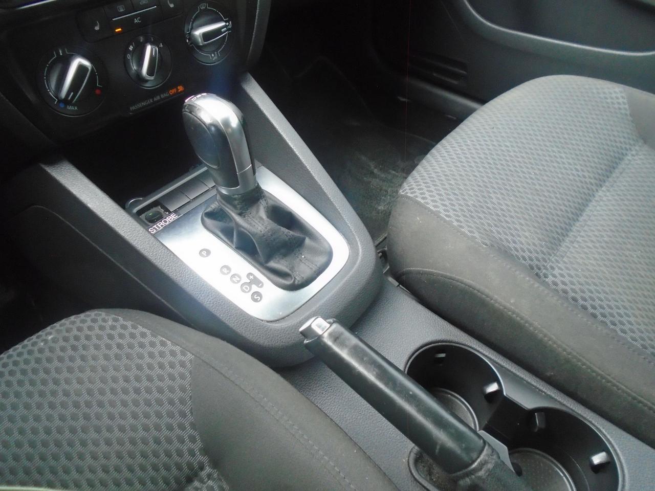 2012 Volkswagen Jetta Sedan 4dr 2.0T TDI DSG Comfortline - Photo #15