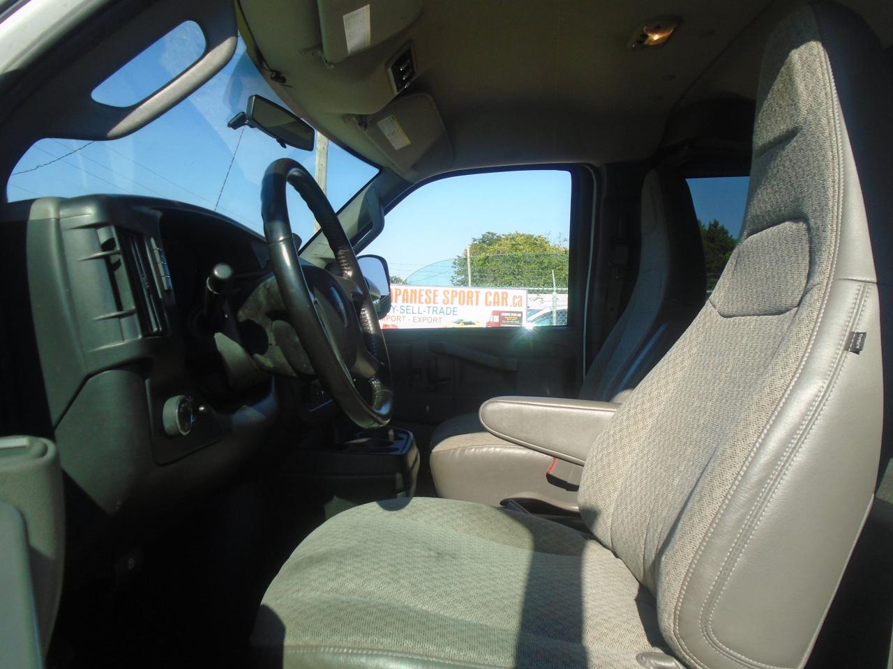 2016 GMC Savana Passenger RWD 3500 155  LT w-1LT - Photo #22