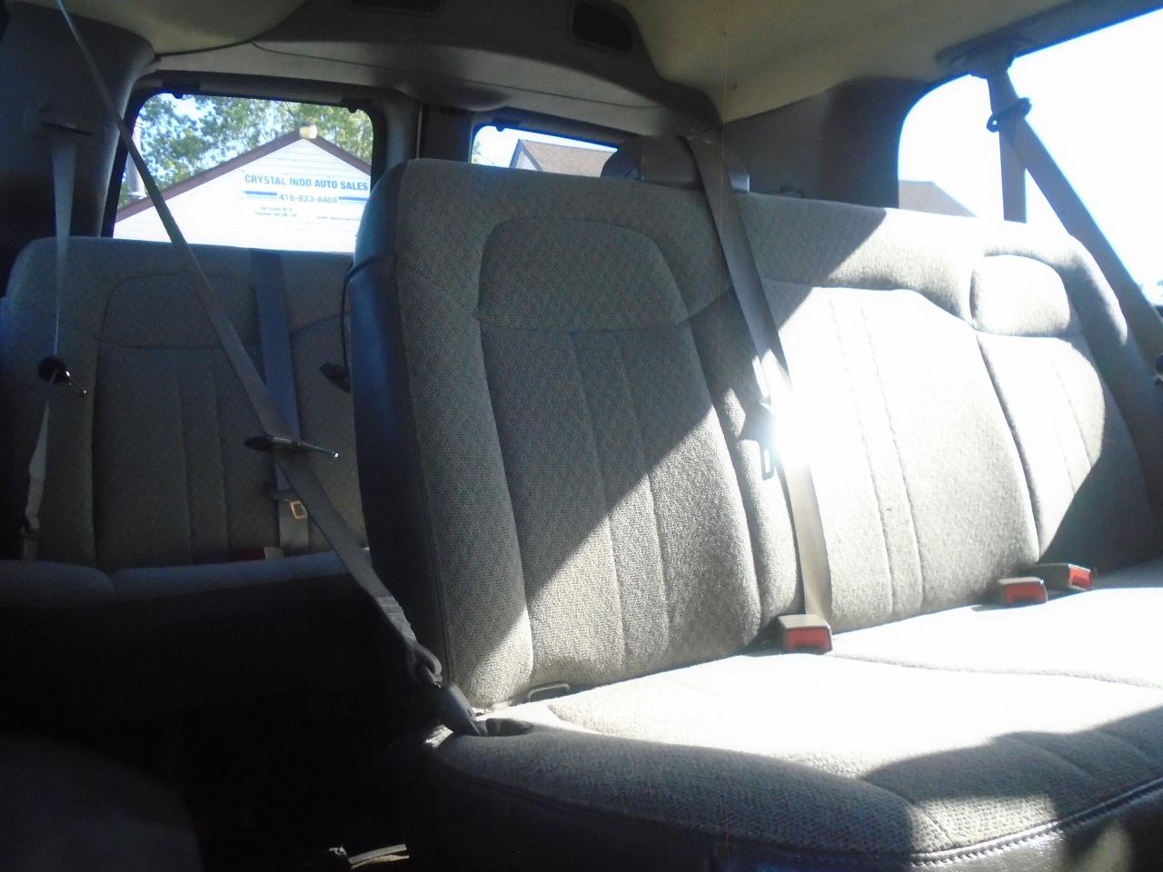 2016 GMC Savana Passenger RWD 3500 155  LT w-1LT - Photo #38