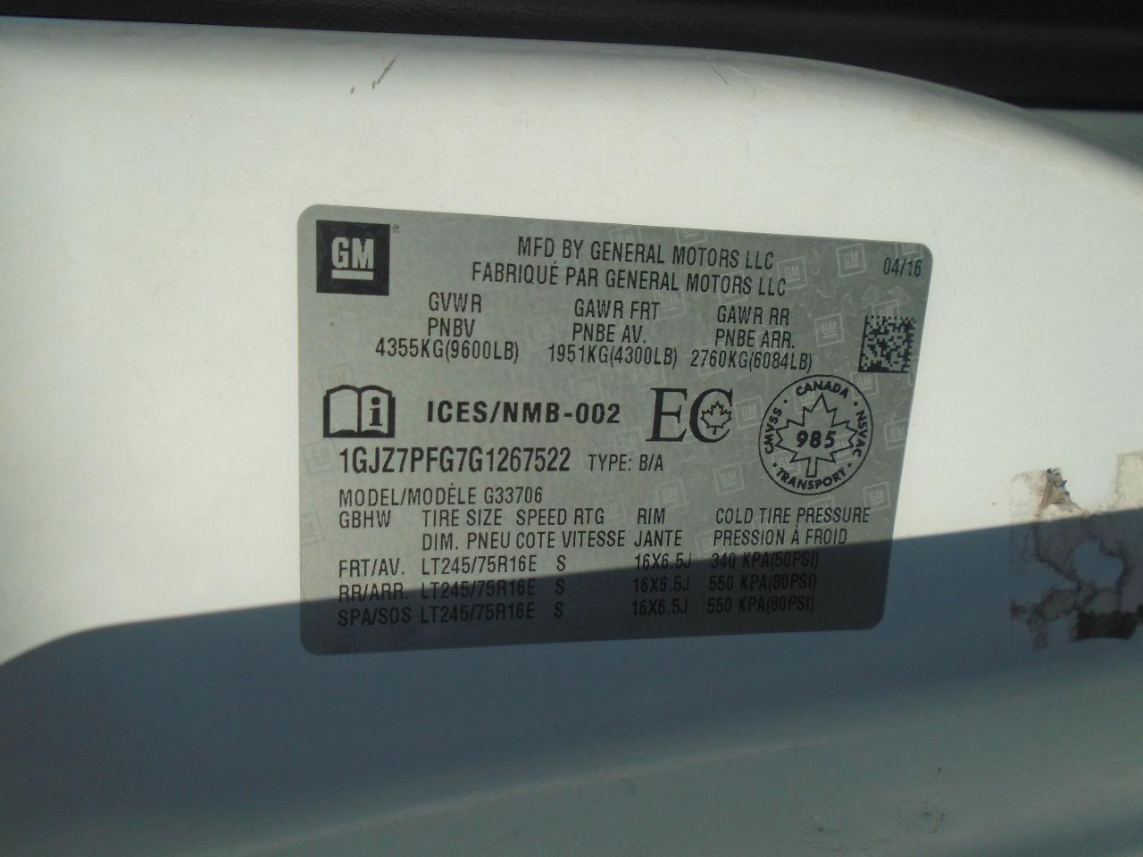 2016 GMC Savana Passenger RWD 3500 155  LT w-1LT - Photo #40