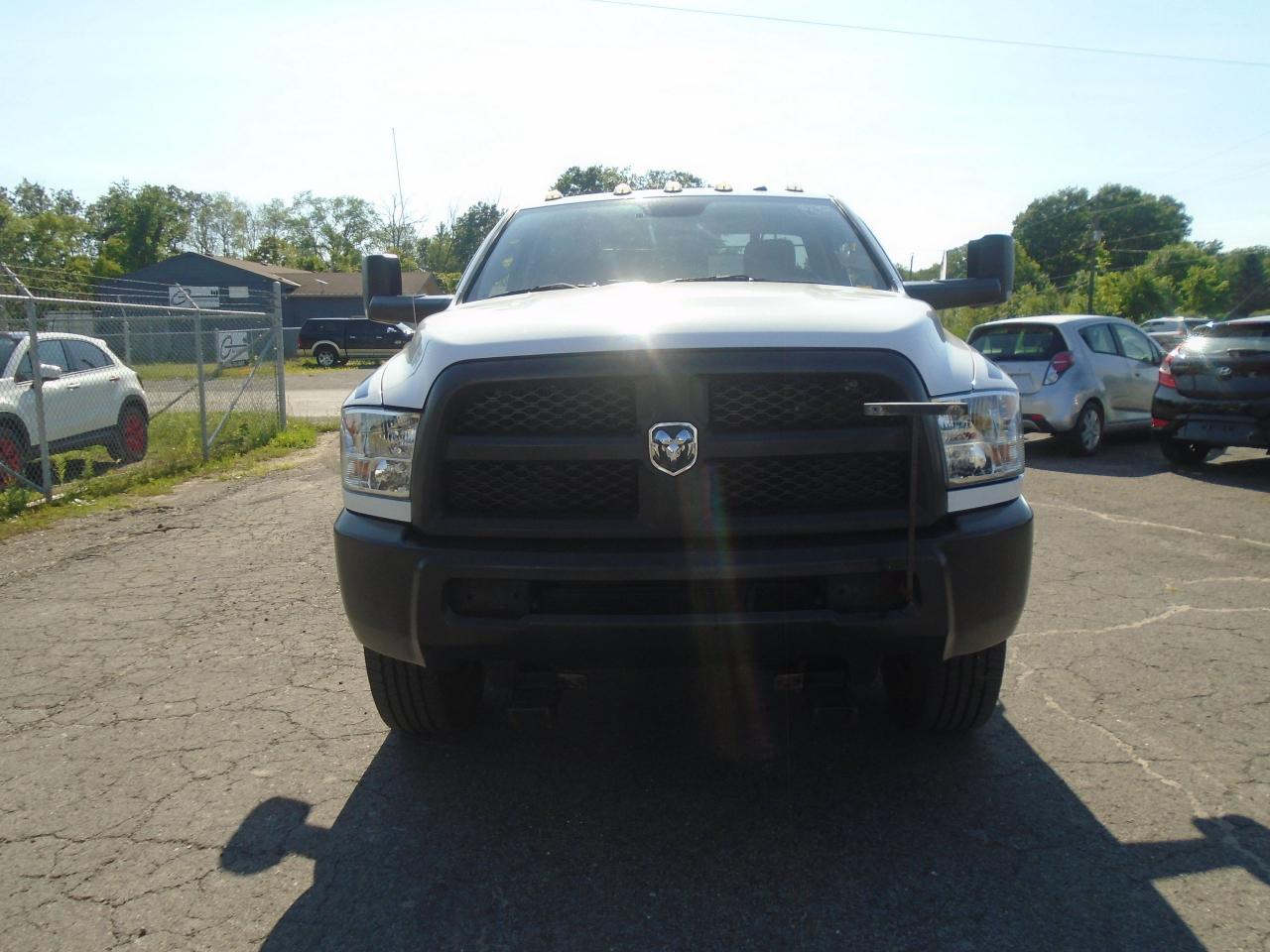 2018 RAM 2500 ST 4x4 Reg Cab 8' Box - Photo #3