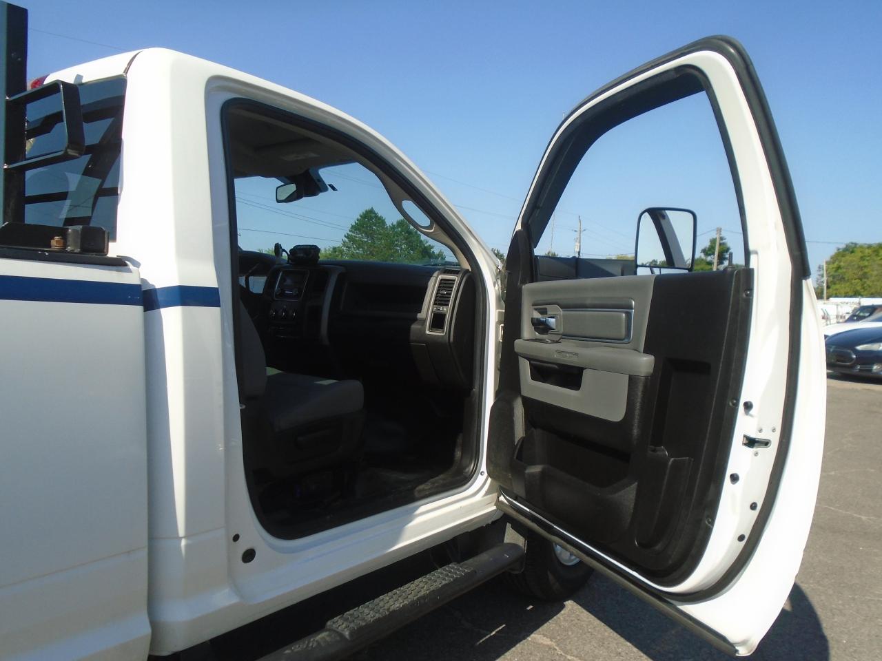 2018 RAM 2500 ST 4x4 Reg Cab 8' Box - Photo #20
