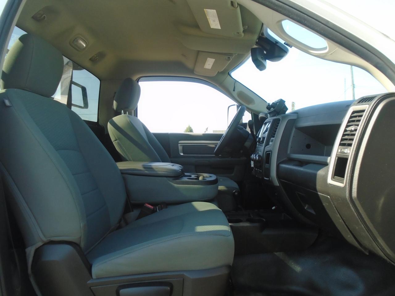 2018 RAM 2500 ST 4x4 Reg Cab 8' Box - Photo #21