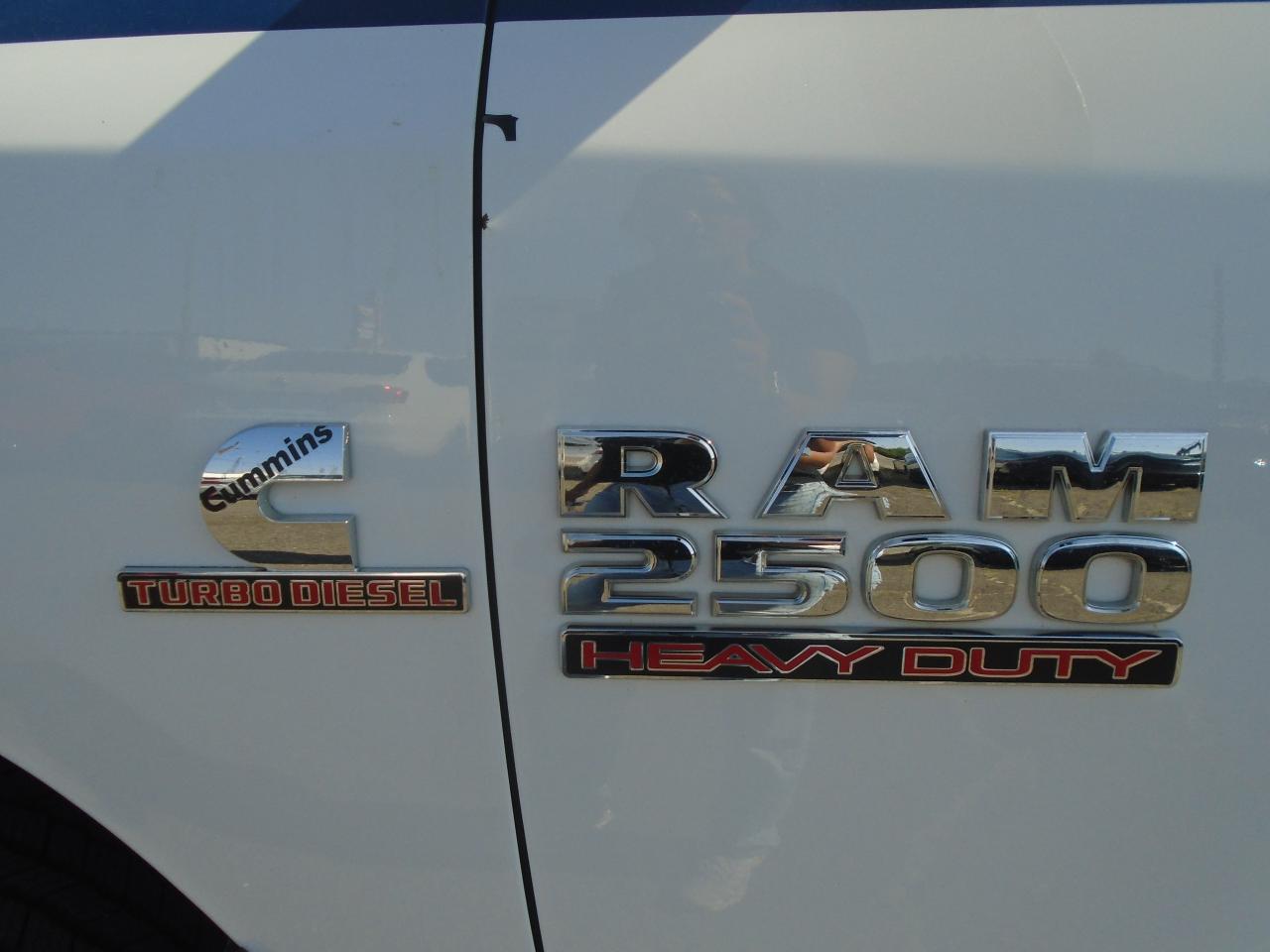 2018 RAM 2500 ST 4x4 Reg Cab 8' Box - Photo #26