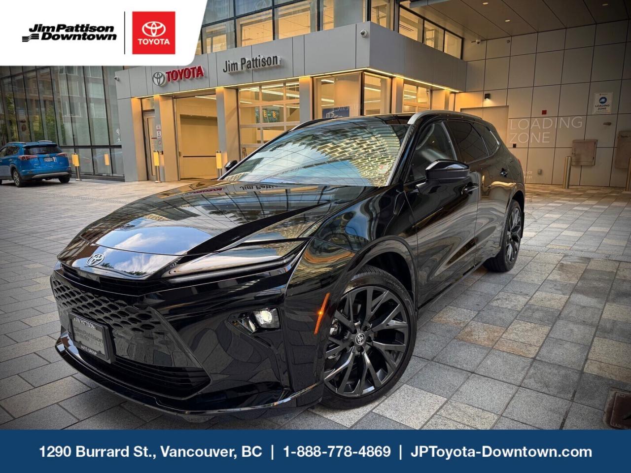 Used 2025 Toyota Crown Signia Limited / LOCAL / NO ACCIDENTS / 1 OWNER for sale in Vancouver, BC