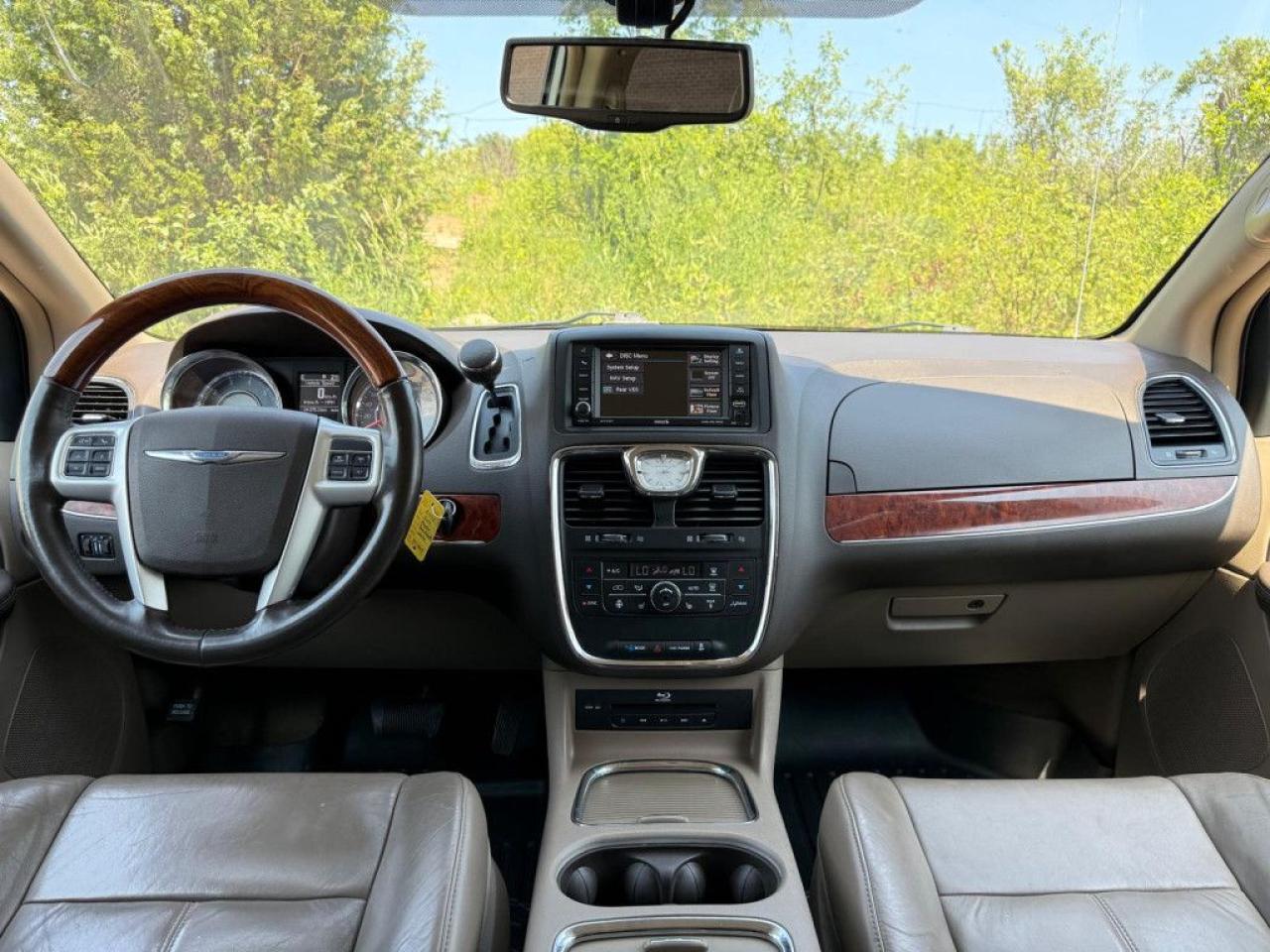 2014 Chrysler Town & Country LIMITED |TAN INTERIOR|SUNROOF|NAVI|BACK-UP CAM|POWER SLIDING DOORS| - Photo #12
