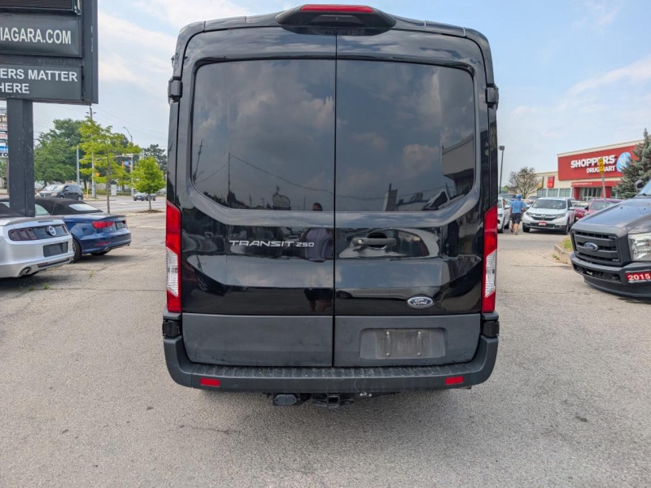 2022 Ford Transit Cargo Van MR Cargo RWD  **HD TRAILER TOW PKG** Photo3