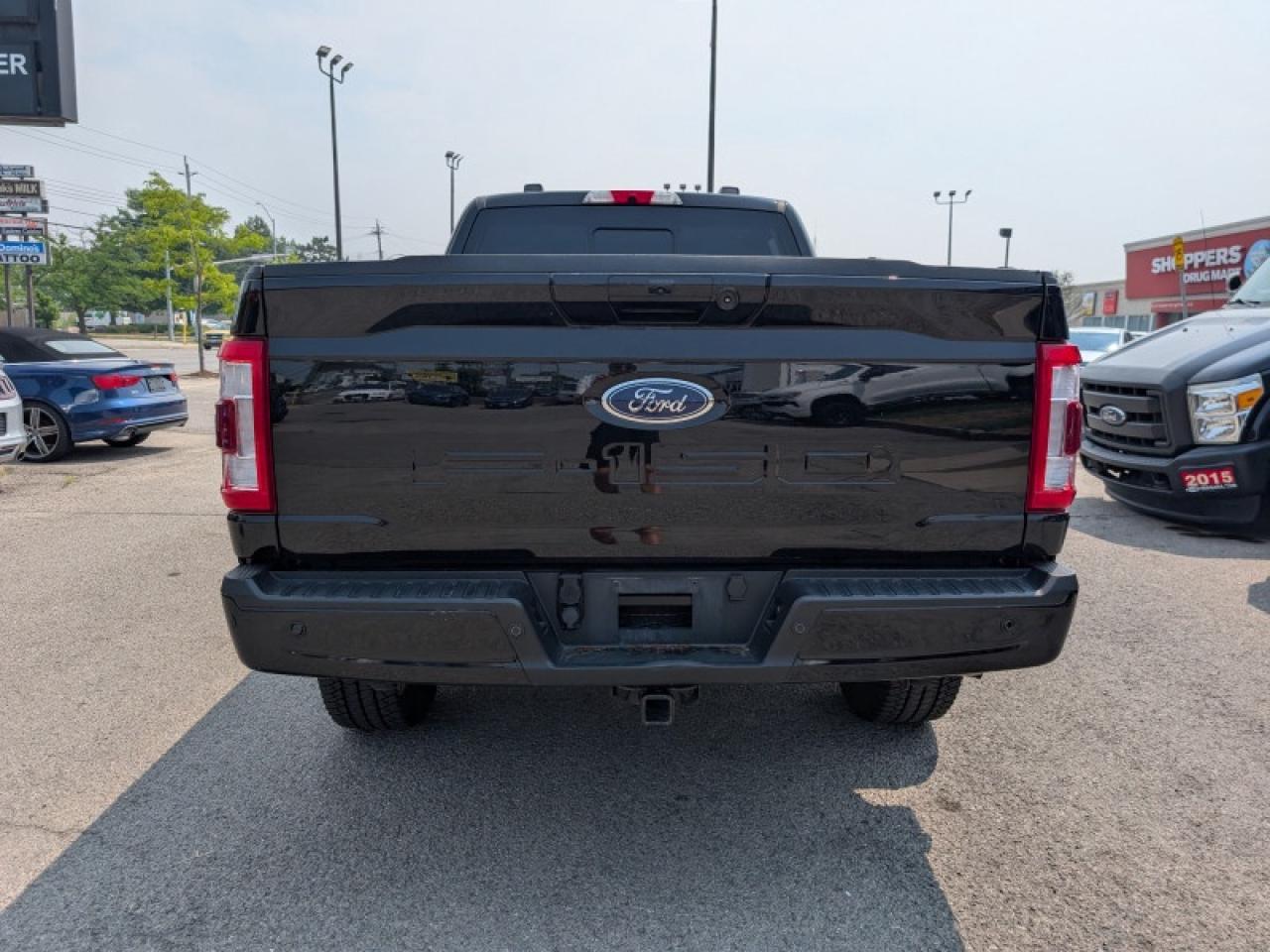 2022 Ford F-150 Lariat  **FX4 OFF ROAD PACKAGE** Photo3