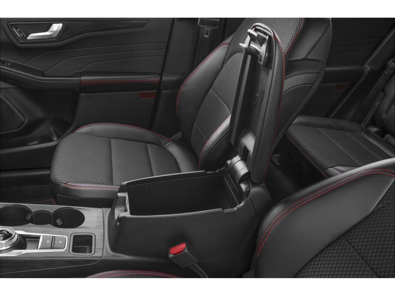 2024 Ford Escape ST-Line Photo5